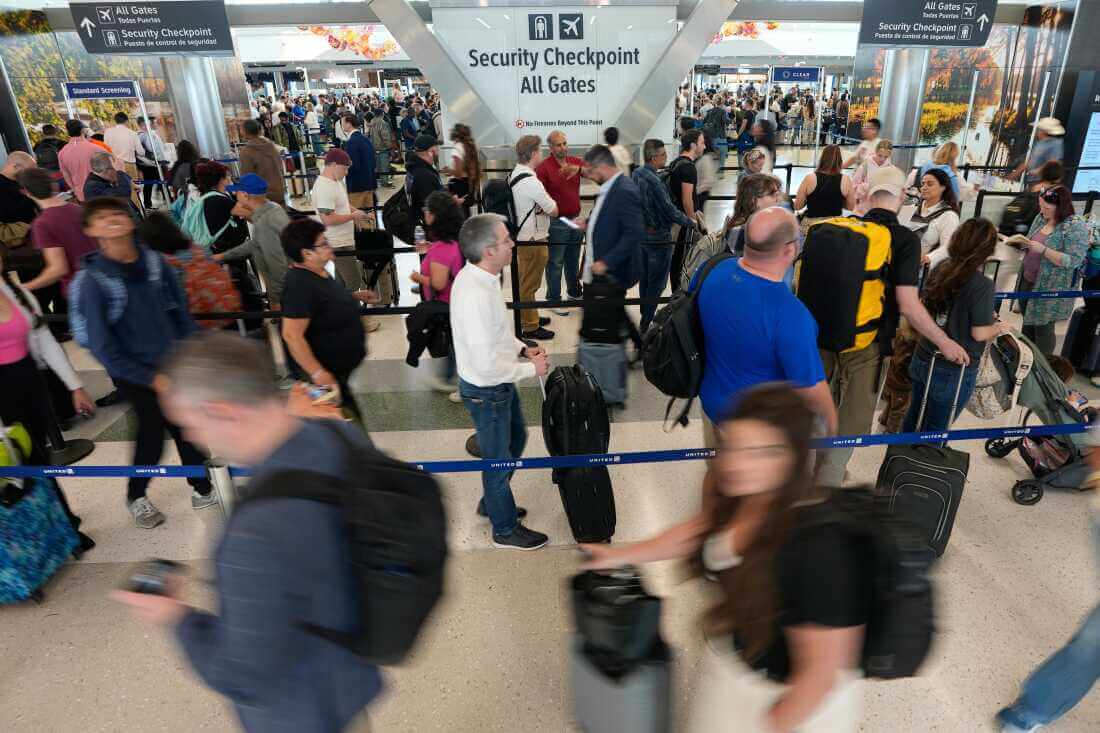 Government shutdown disrupts spring break travel for Monmouth students